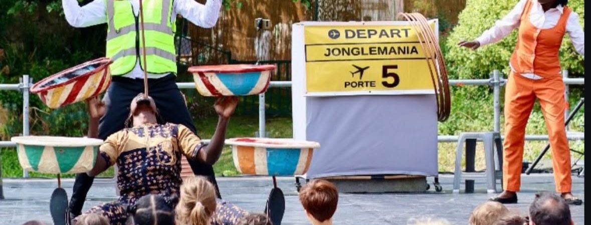 yeenega circus jonglemania